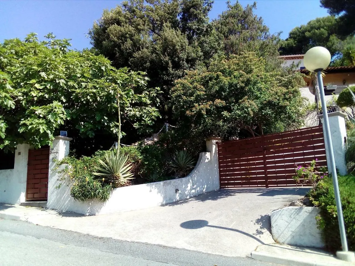Villa La Desirade Antibes 0*,  France