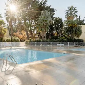 Spacious At A 5 Min Walk From The Antibes